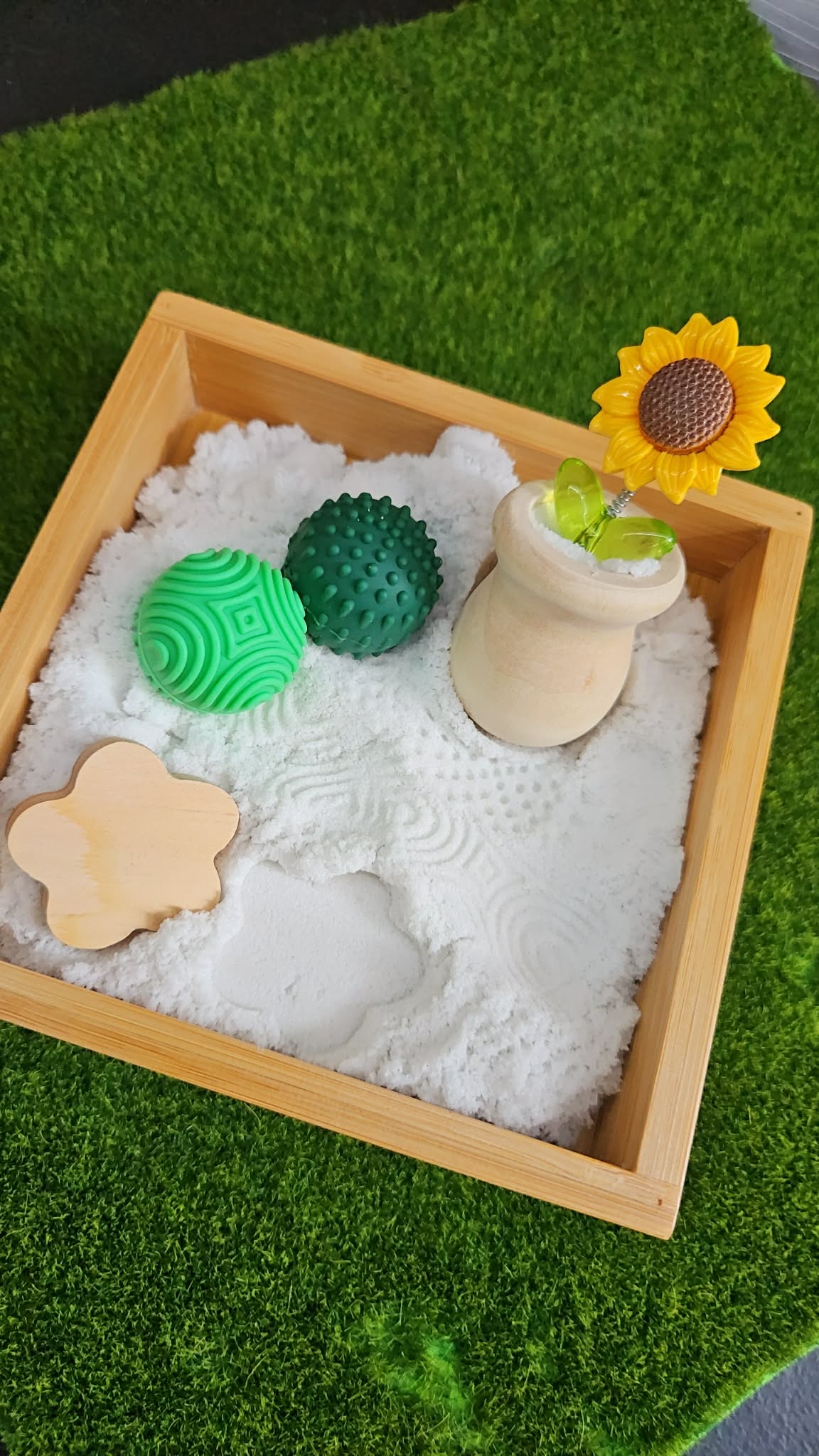 Create Your Own Zen Sensory Tray 10/14/26